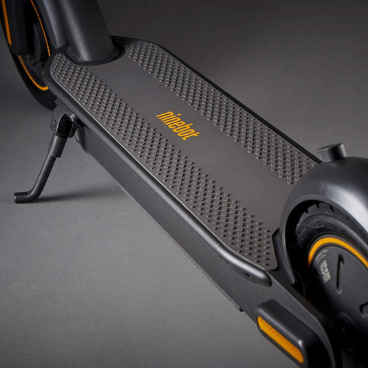 Segway Ninebot KickScooter Max G30 Electric Scooter