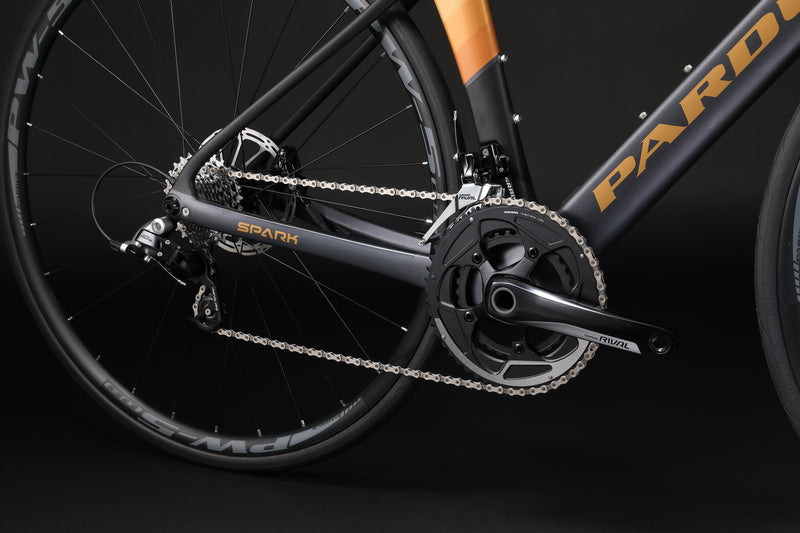 Load image into Gallery viewer, Pardus Spark Disc Sram Rival Carbon Road Bike with Hydraulic Brakes Clearance
